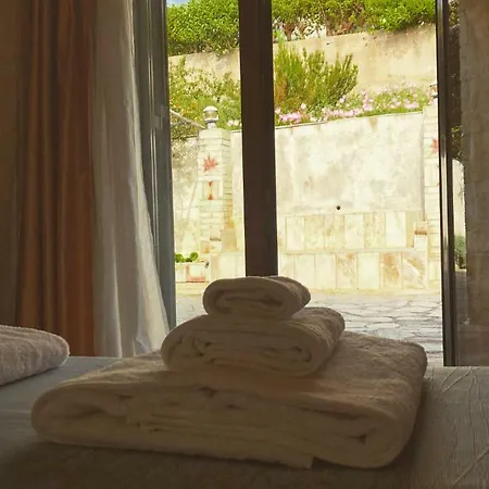 Bright & Spacious Seaview Villa *