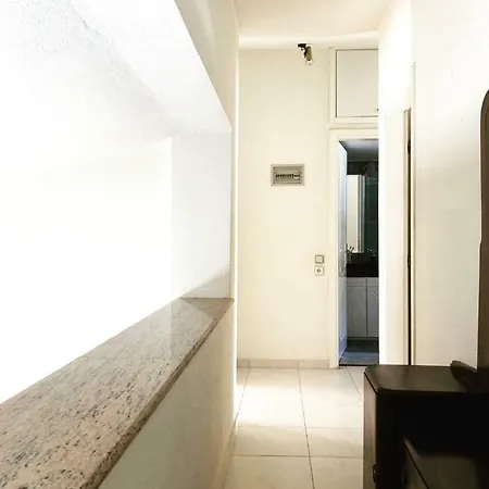 Bright & Spacious Seaview 빌라