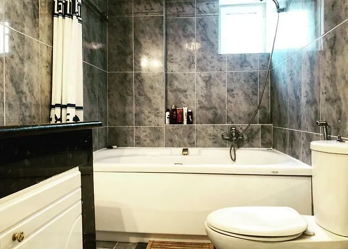 Bright & Spacious Seaview 빌라 시비리