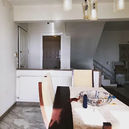 Bright & Spacious Seaview Szíviri