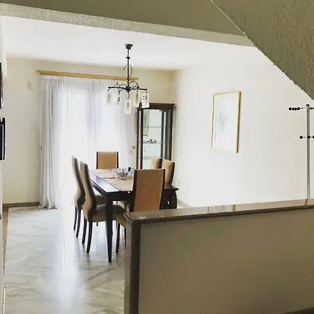 Villa Bright & Spacious Seaview