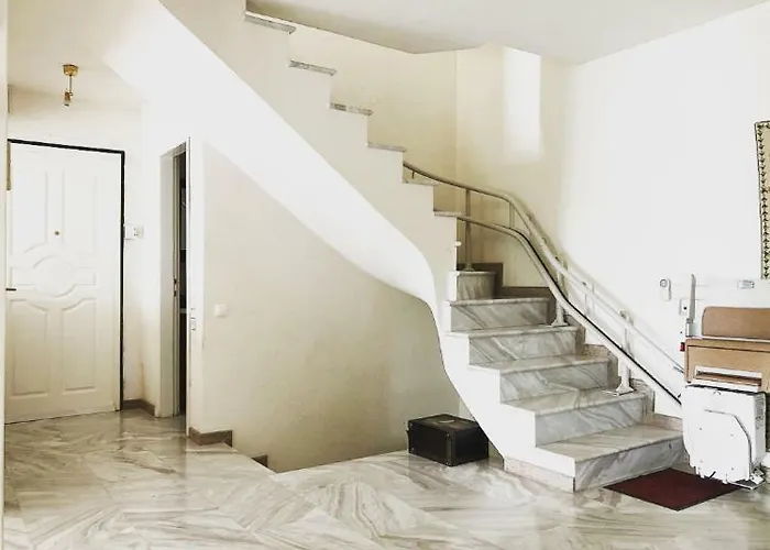 Bright & Spacious Seaview * シビリ