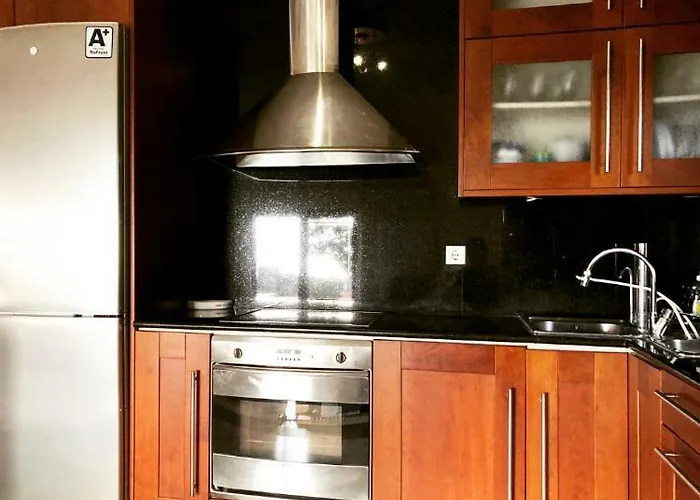 Bright & Spacious Seaview * シビリ