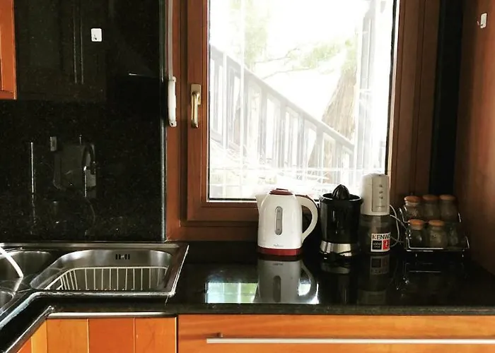 Bright & Spacious Seaview シビリ